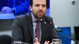 presidente-da-anatel-diz-que-falta-soberania-do-estado-na-internet